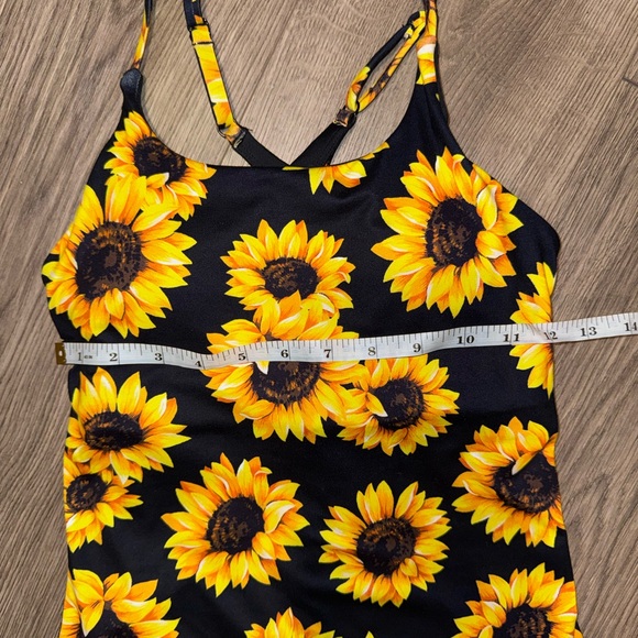 Sunflower CVG Limitless Dress - Picture 4 of 5